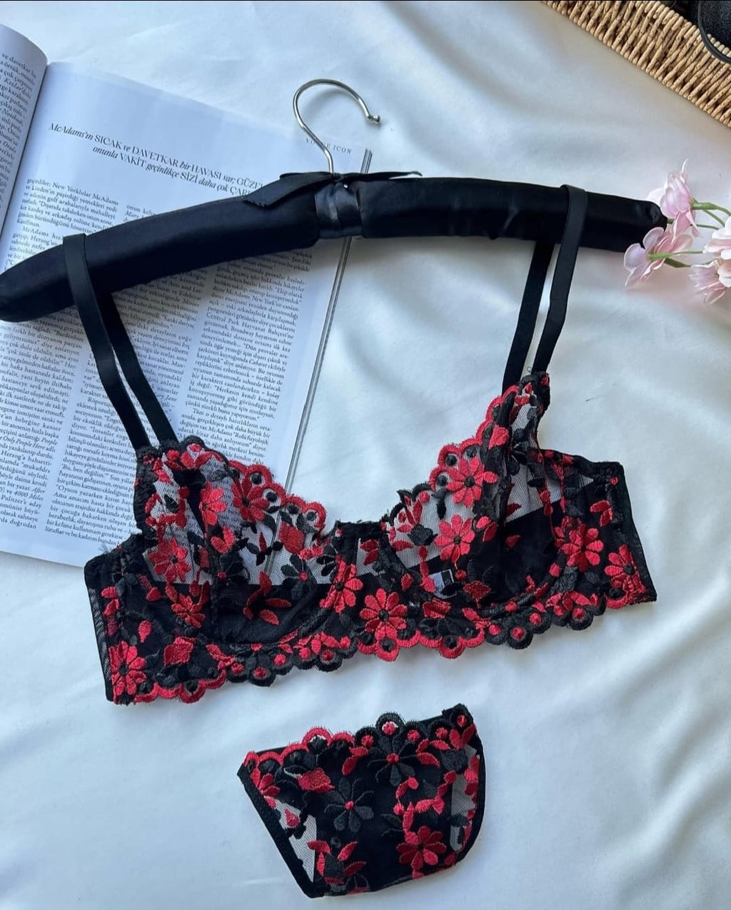 Transaparan Brode Kırmızı Siyah Set