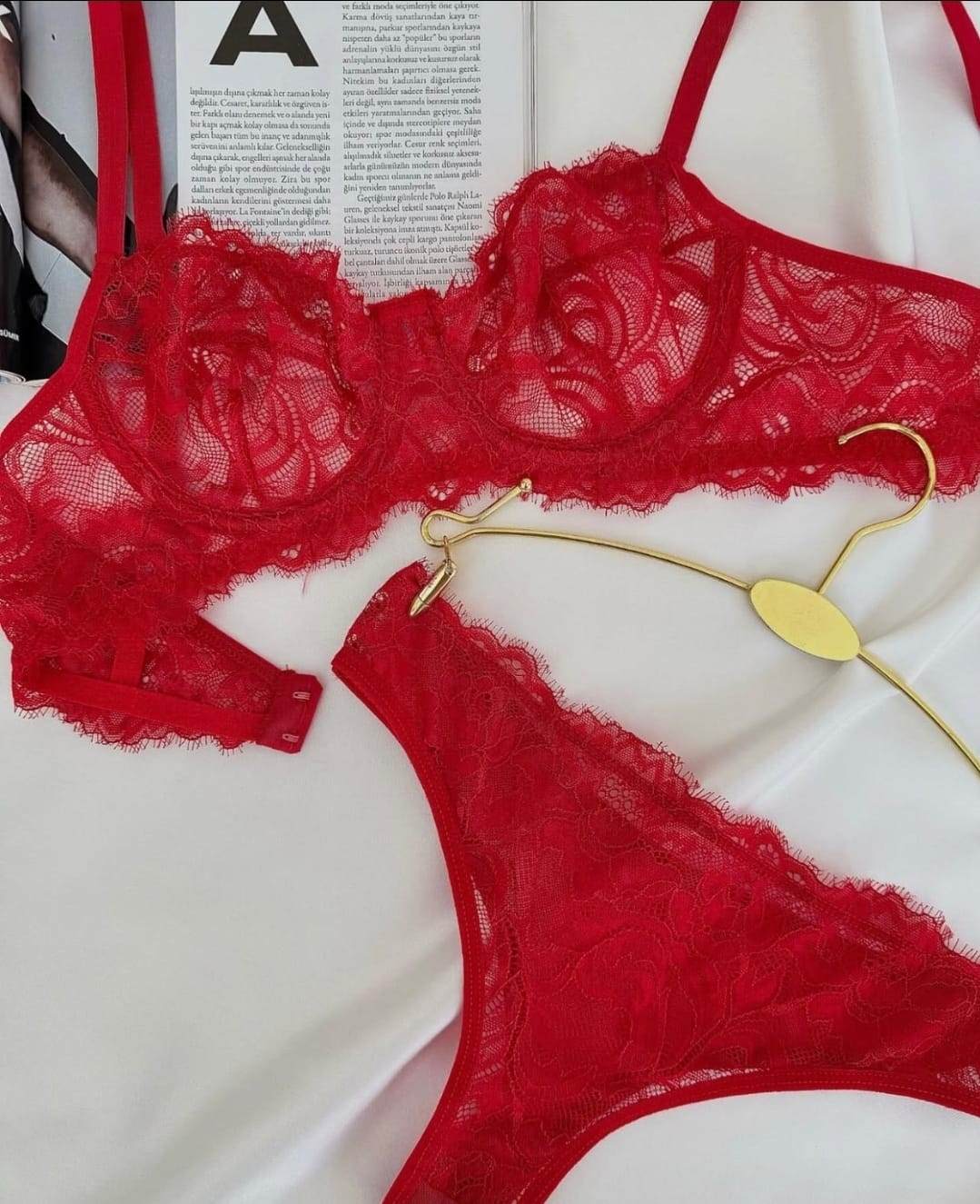 Dantel Kırmızı Takım
