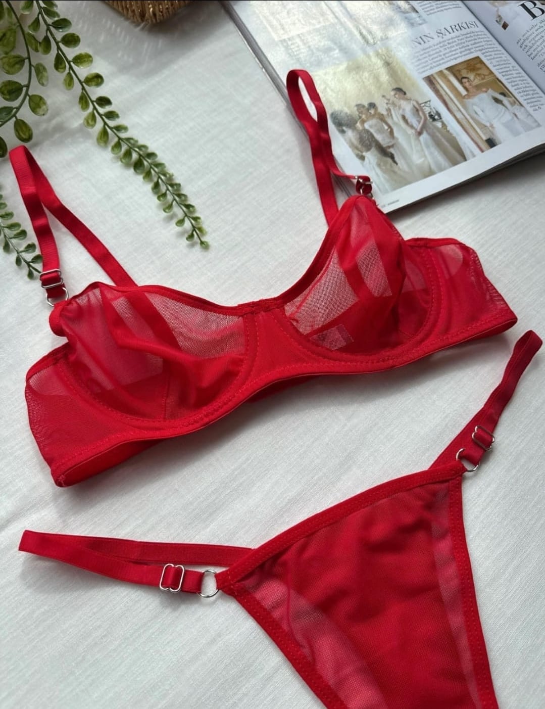 Tül Takım Kırmızı