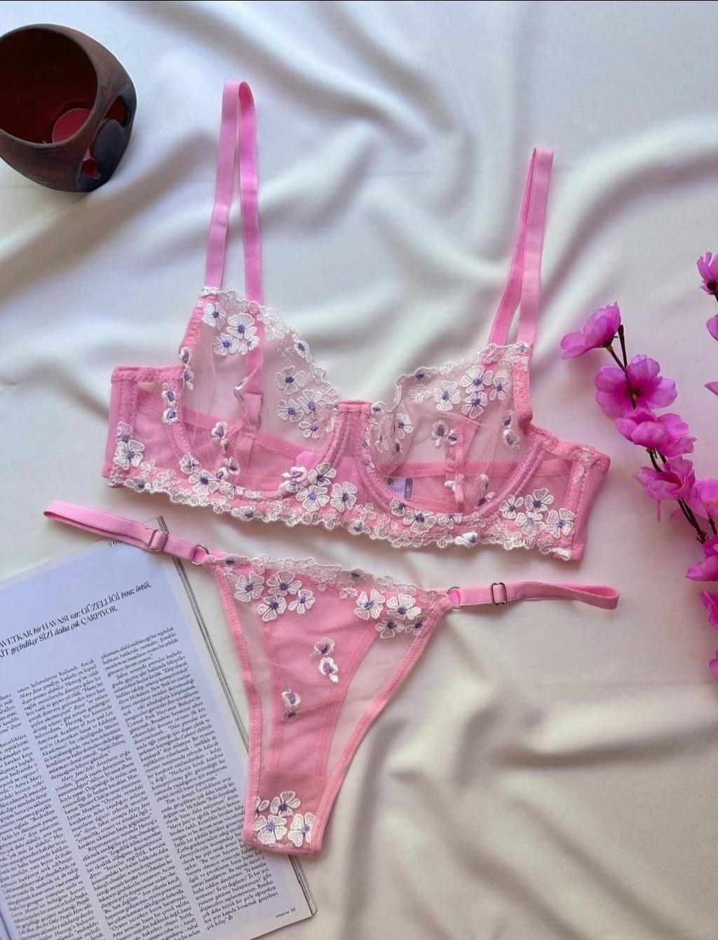 Transparan Papatya Desenli Pembe Brode